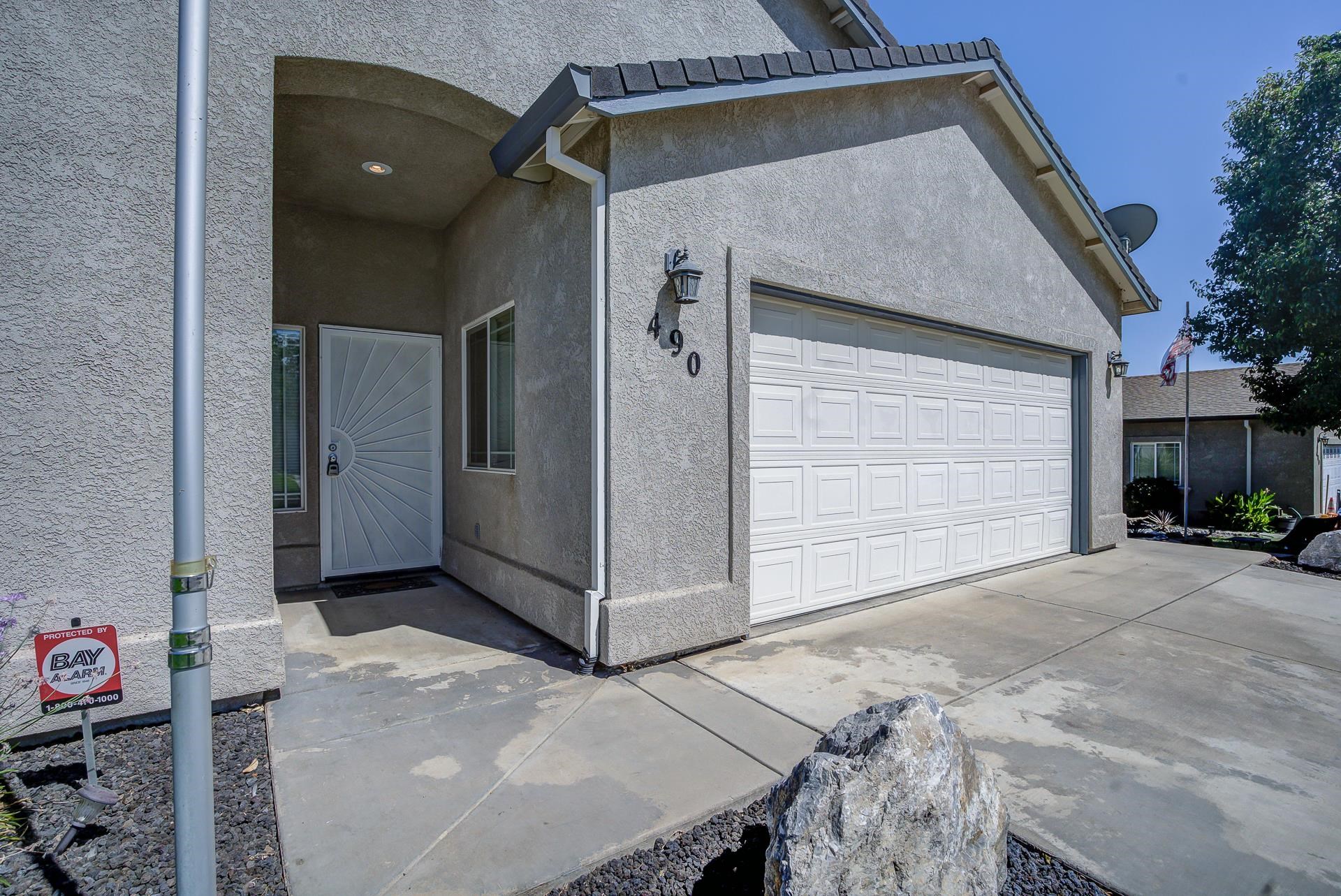 490 Springtime Lane Red Bluff, CA 96080 - Photo 2 of 40