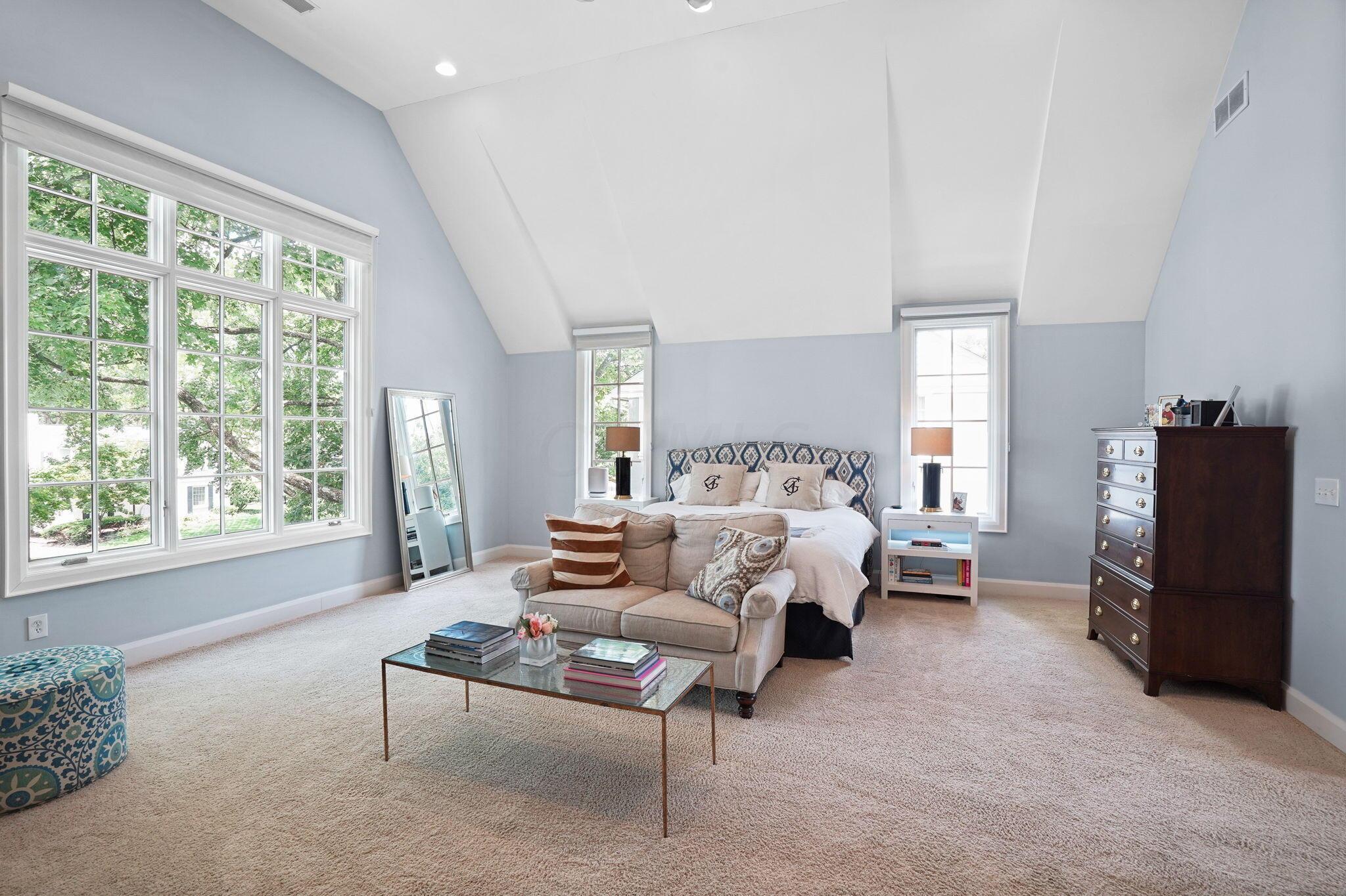 2076 Elgin Road Columbus, OH 43221 - Photo 50 of 82 51-web-or-mls-DSC00343