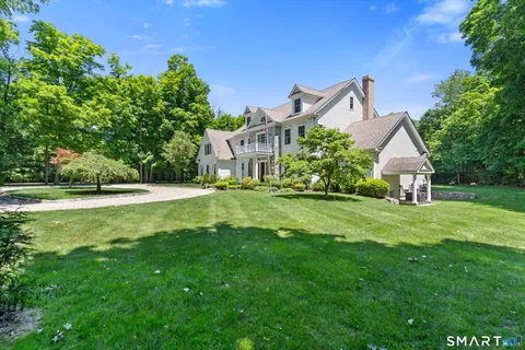 $2,249,000 | 2 Deerfield Road, Wilton, CT 06897