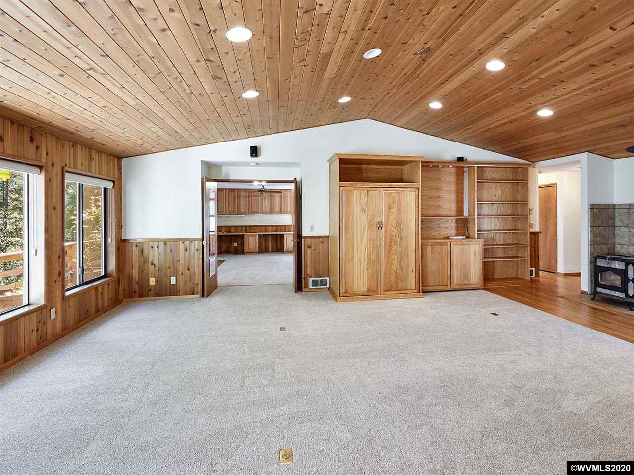 17403 Powers Creek Loop Road Northeast Silverton, OR 97381 - Photo 4 of 40 Gallery Image 4