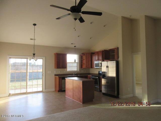 411 Haw Branch Road Richlands, NC 28574 - Photo 6 of 20 IMG_1129