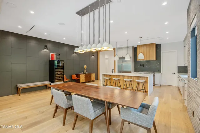 $3,195,000 | 5444 Murietta Avenue, Sherman Oaks, CA 91401