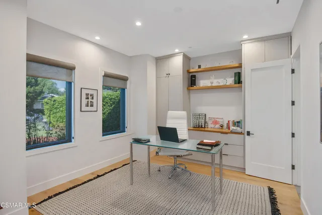 $3,195,000 | 5444 Murietta Avenue, Sherman Oaks, CA 91401