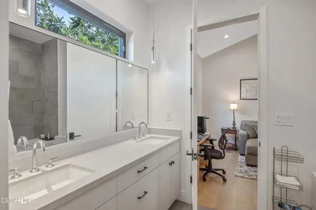 $3,195,000 | 5444 Murietta Avenue, Sherman Oaks, CA 91401