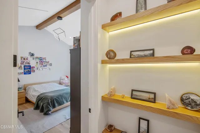 $3,195,000 | 5444 Murietta Avenue, Sherman Oaks, CA 91401