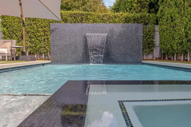 $3,195,000 | 5444 Murietta Avenue, Sherman Oaks, CA 91401