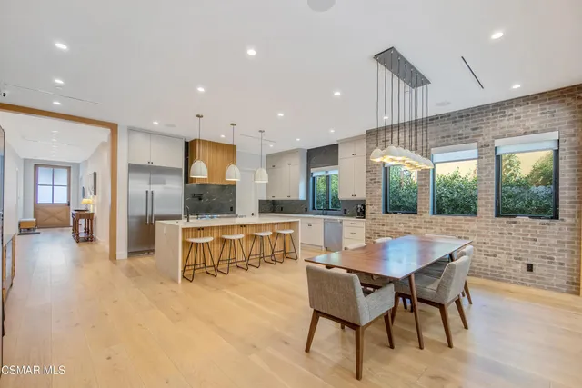 $3,195,000 | 5444 Murietta Avenue, Sherman Oaks, CA 91401