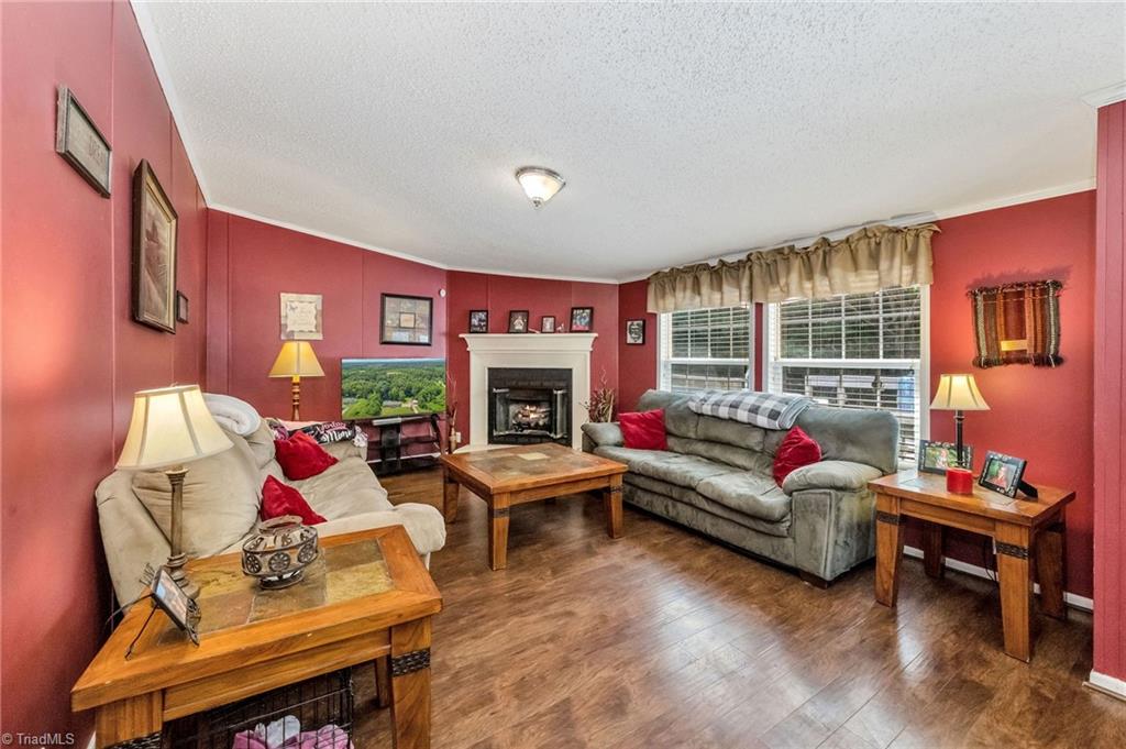 1089 Austin Little Mountain Road Ronda, NC 28670 - Photo 24 of 49 Gallery Image 24
