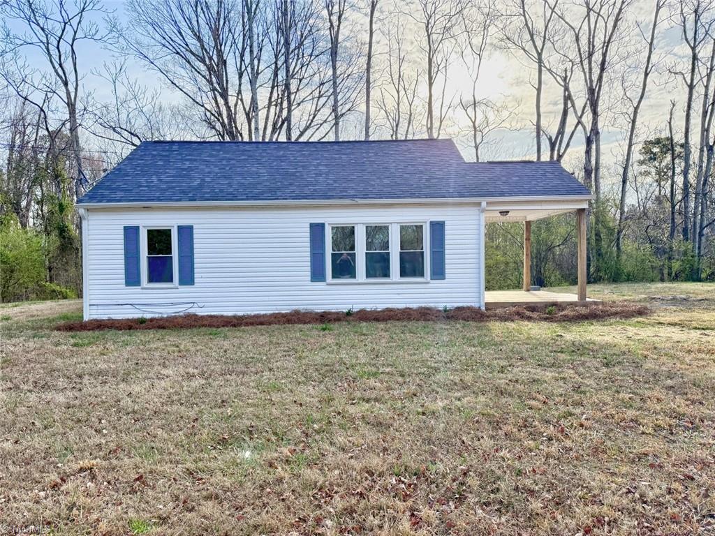 3546 North Old 52 Road Pinnacle, NC 27043 - Photo 6 of 15