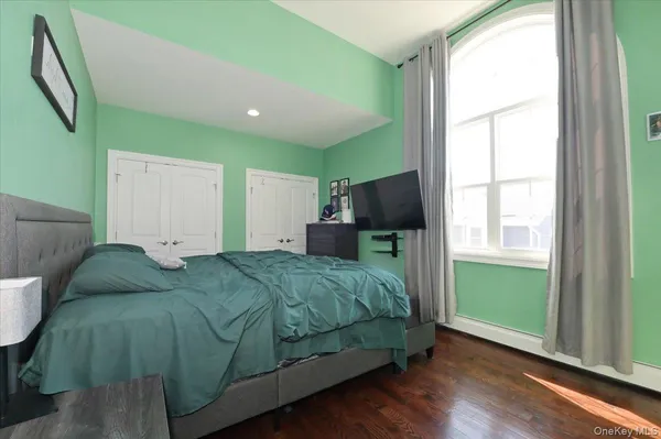 $1,049,000 | 556 Park Avenue, West Hempstead, NY 11552