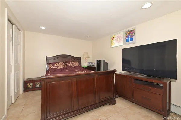 $1,049,000 | 556 Park Avenue, West Hempstead, NY 11552