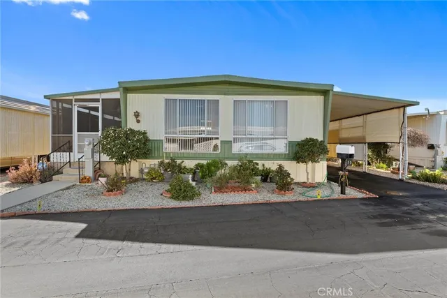 $69,000 | 43531 Acacia E Avenue, Unit 15, Hemet, CA 92544