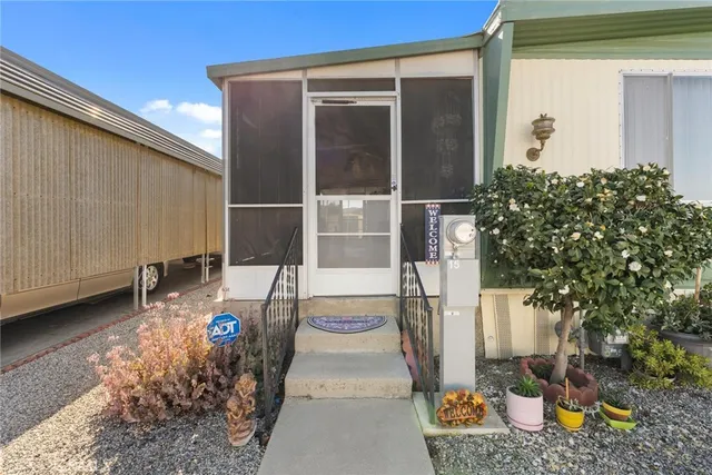 $69,000 | 43531 Acacia E Avenue, Unit 15, Hemet, CA 92544