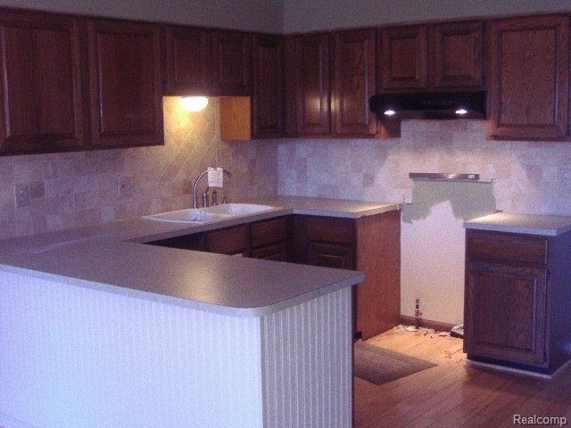 615 Lockport Road Rochester, MI 48307 - Photo 12 of 15 Kitchen