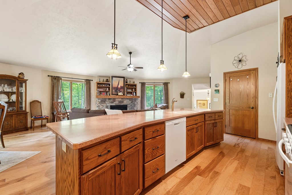 5169 Mariner Road Egg Harbor, WI 54209 - Photo 10 of 53 Gallery Image 10
