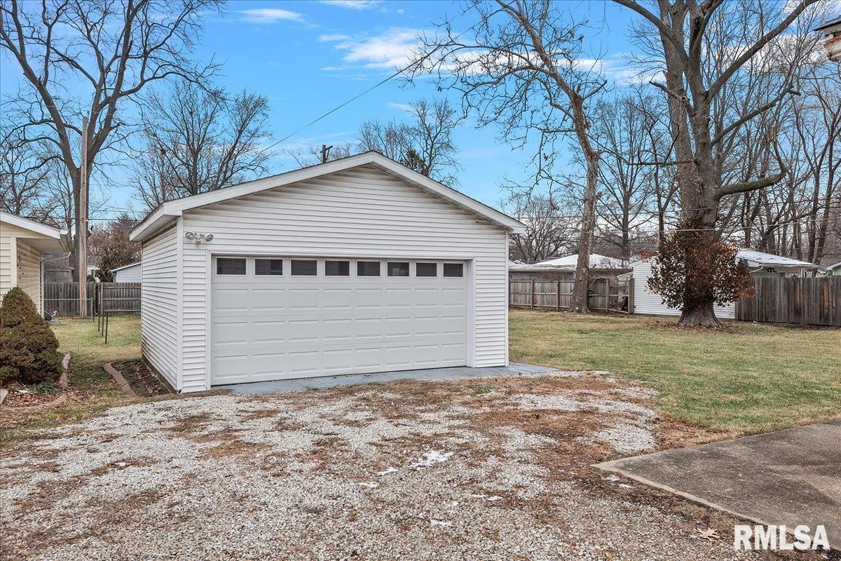 1527 Reed Avenue Springfield, IL 62704 - Photo 28 of 32 Gallery Image 28