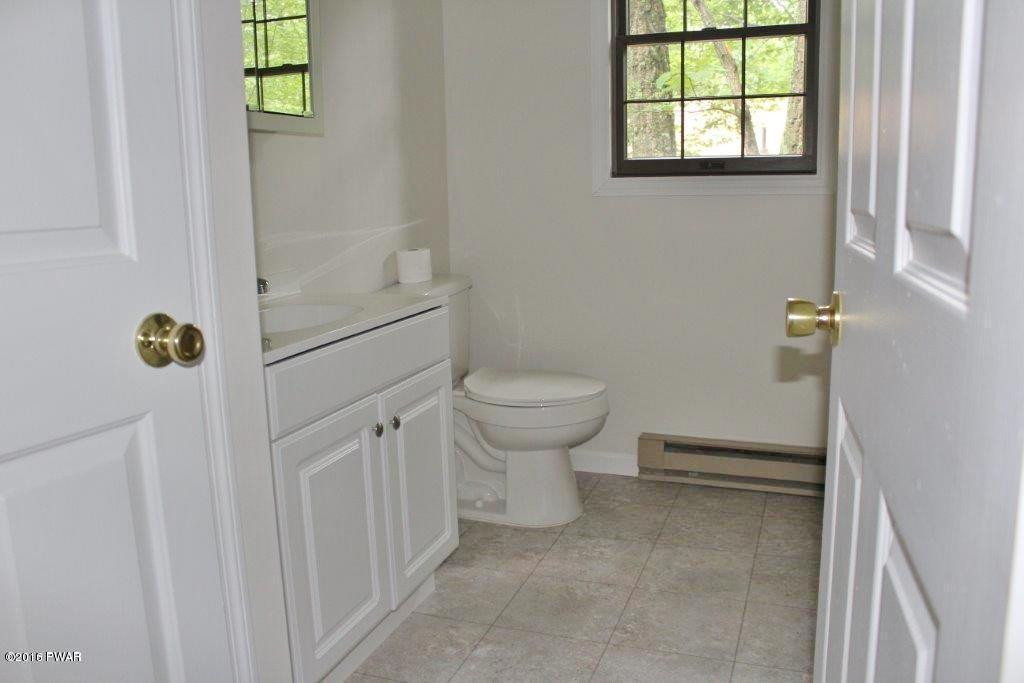 1027 Deer Trail Road Lake Ariel, PA 18436 - Photo 16 of 32 Bathroom