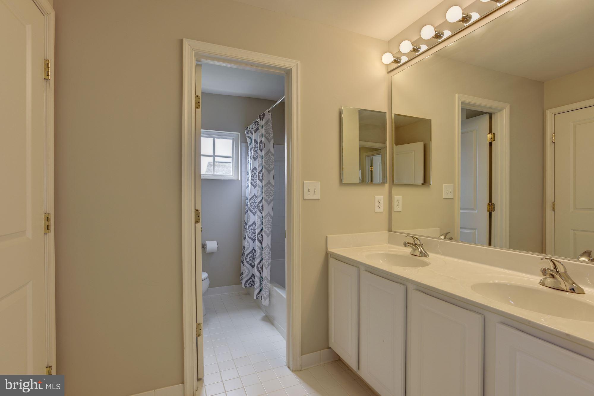 8761 Boulder Ridge Road Laurel, MD 20723 - Photo 25 of 44 Full Bath