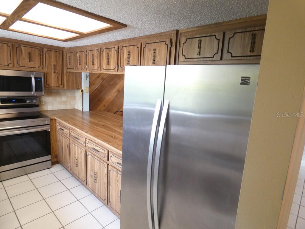 9940 Eagles Point Circle, Unit 3 Port Richey, FL 34668 - Photo 19 of 49 Gallery Image 19