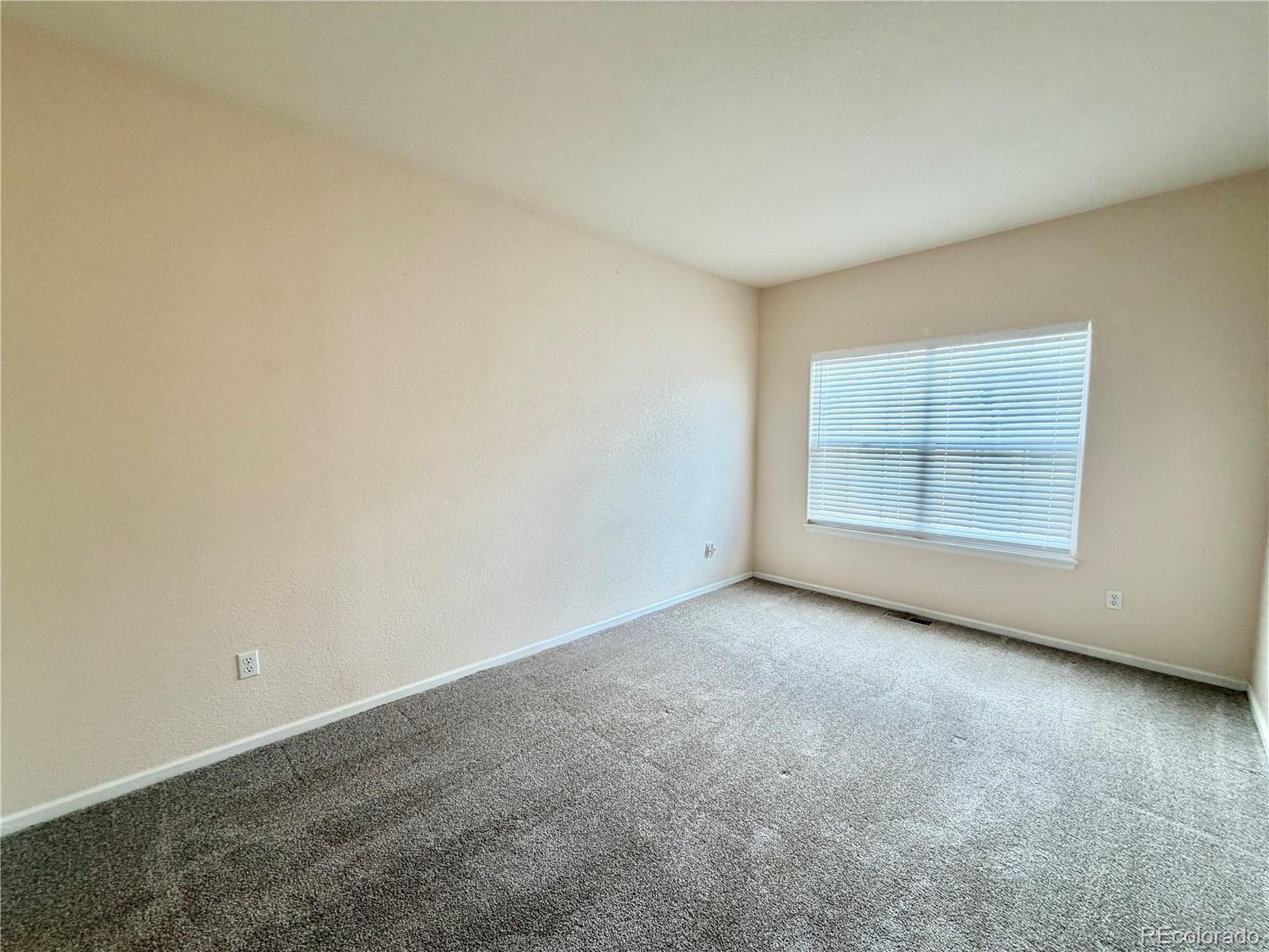 1385 South Chambers Road, Unit 102 Aurora, CO 80017 - Photo 5 of 14