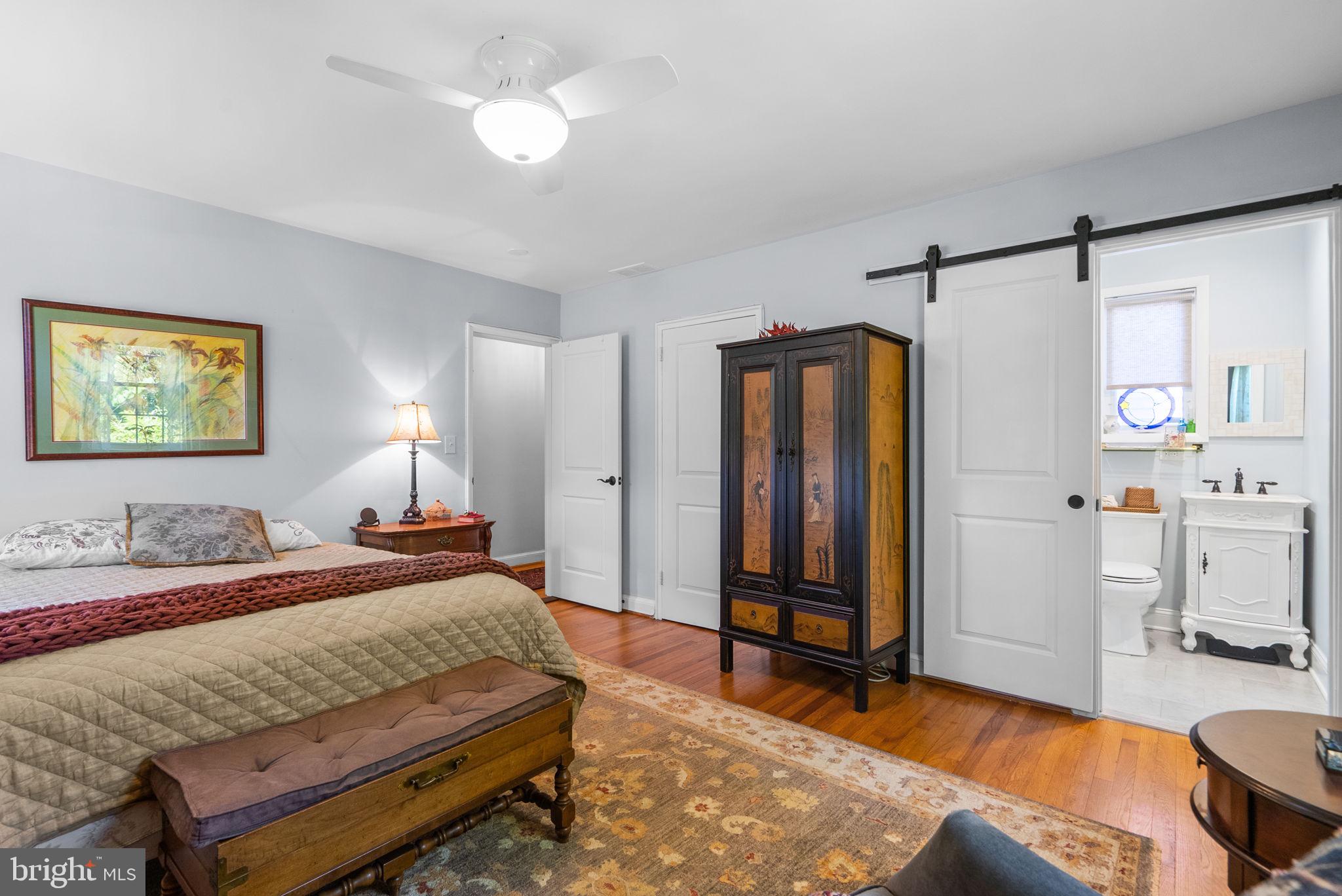 8917 Whitney Street Silver Spring, MD 20901 - Photo 17 of 41 Primary en-suite
