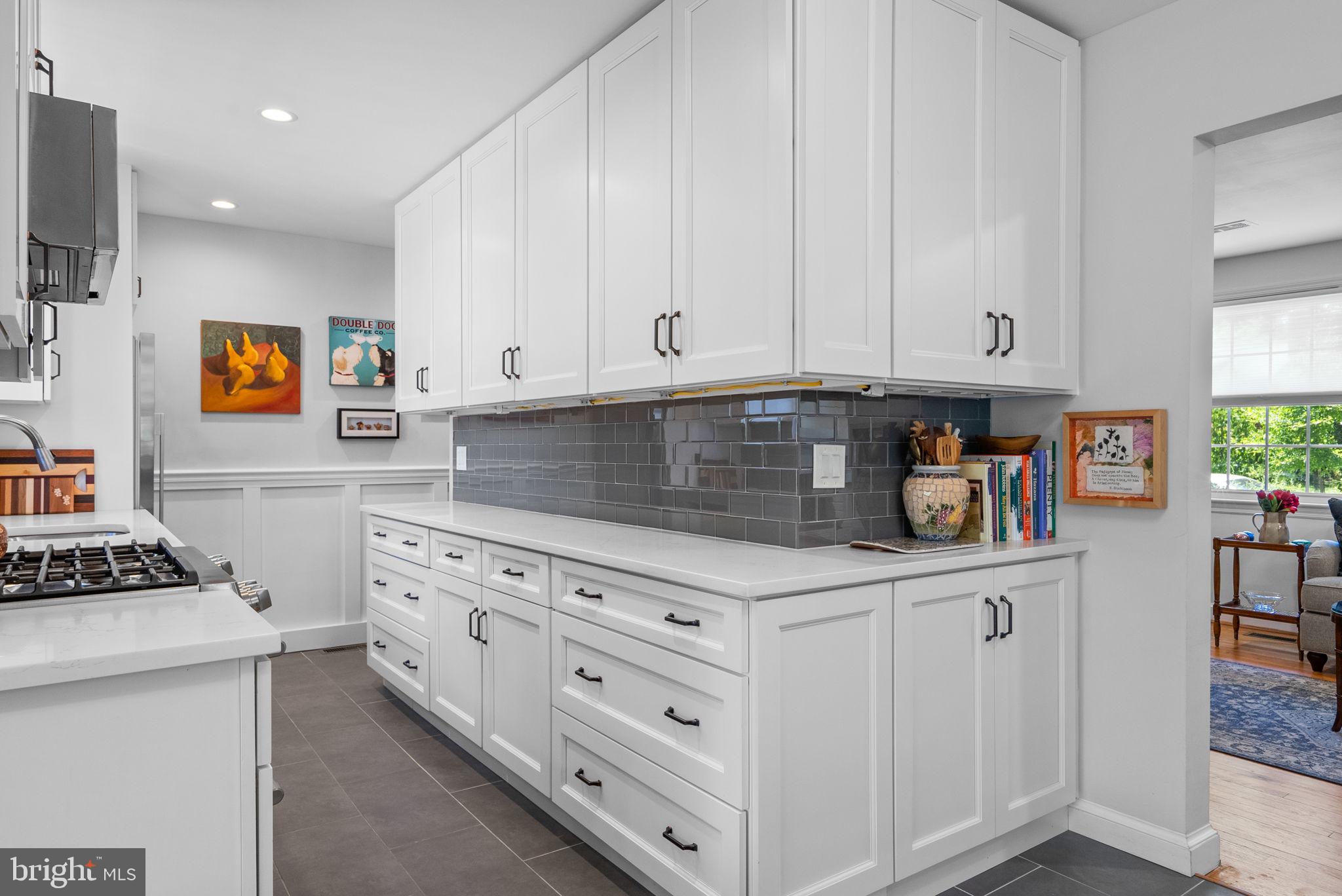 8917 Whitney Street Silver Spring, MD 20901 - Photo 7 of 41