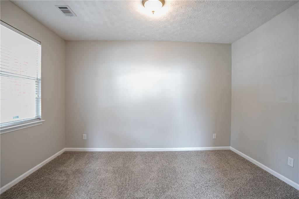 2108 Cutleaf Creek Road Southeast Grayson, GA 30017 - Photo 15 of 43