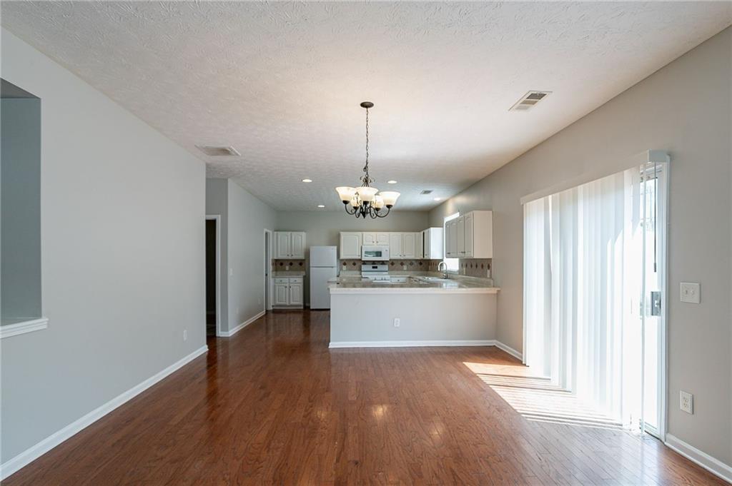 2108 Cutleaf Creek Road Southeast Grayson, GA 30017 - Photo 9 of 43