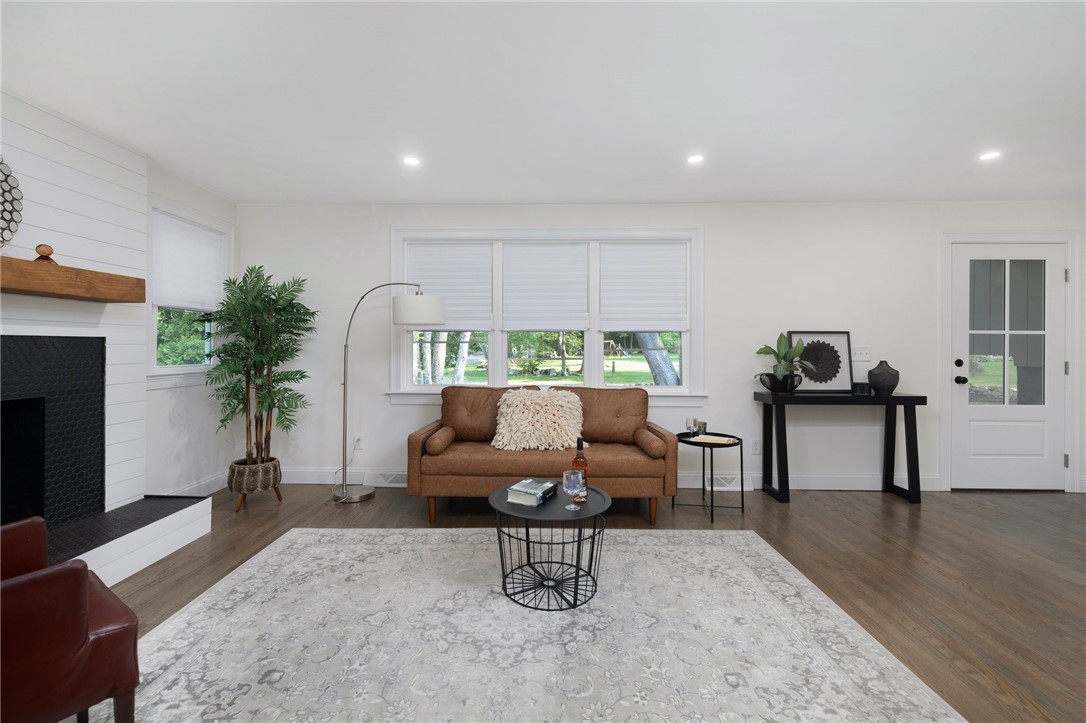 7 Nichols Road South Kingstown, RI 02881 - Photo 8 of 30 Gallery Image 8