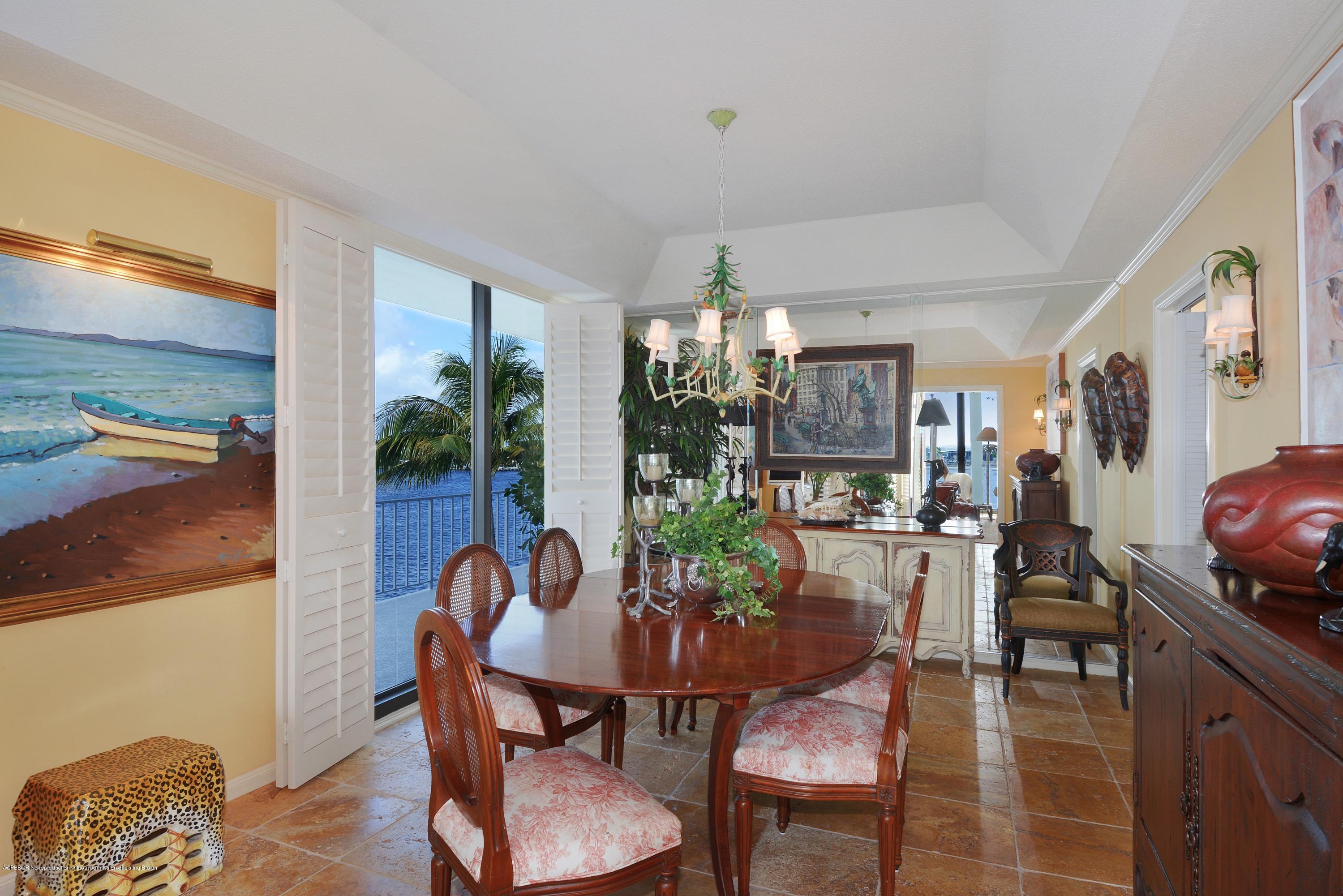 2150 Ibis Isle Road, Unit 14 Palm Beach, FL 33480 - Photo 9 of 13 Dining Area