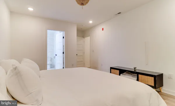 $2,395 | 1206 North Orianna Street, Unit 2, Philadelphia, PA 19122