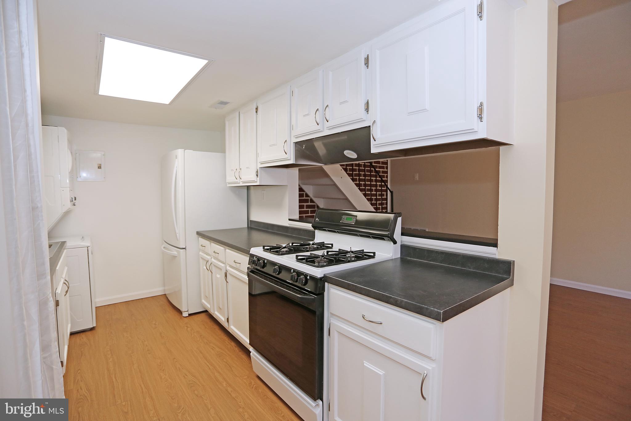 827 Windstream Way Edgewood, MD 21040 - Photo 4 of 16 Gallery Image 4