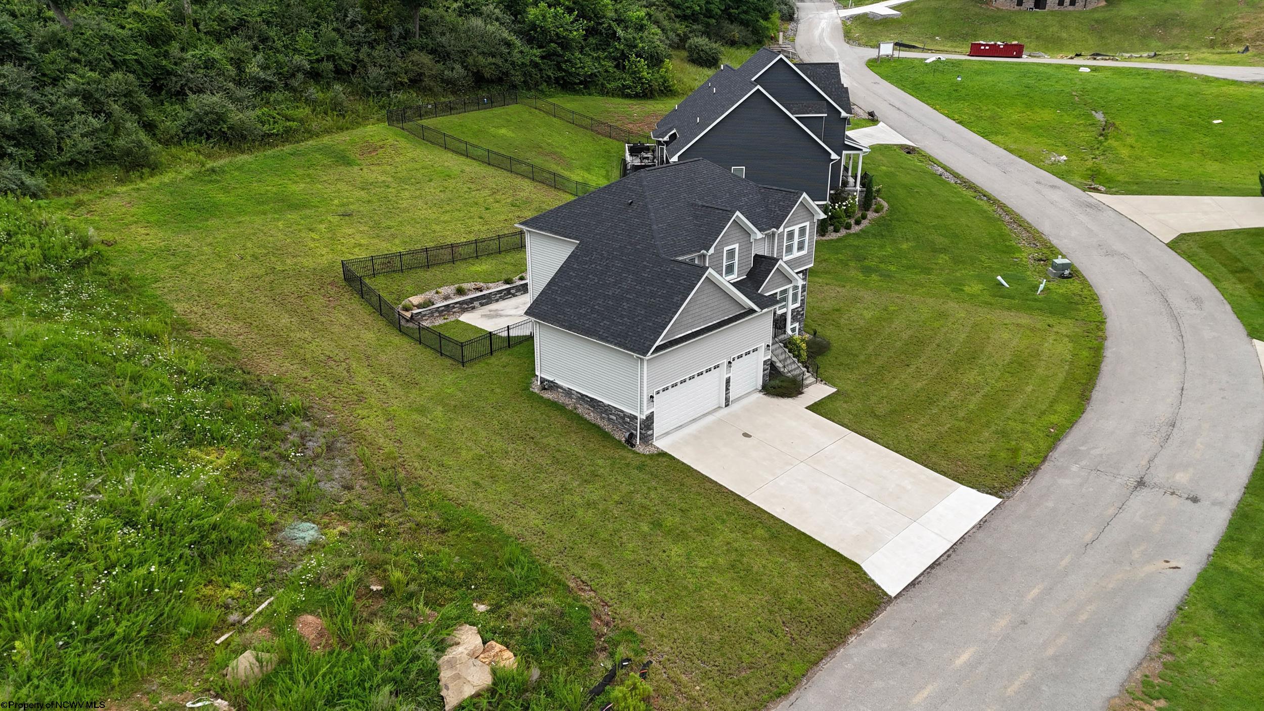 48 Turquoise Way Bridgeport, WV 26330 - Photo 4 of 47 Gallery Image 4
