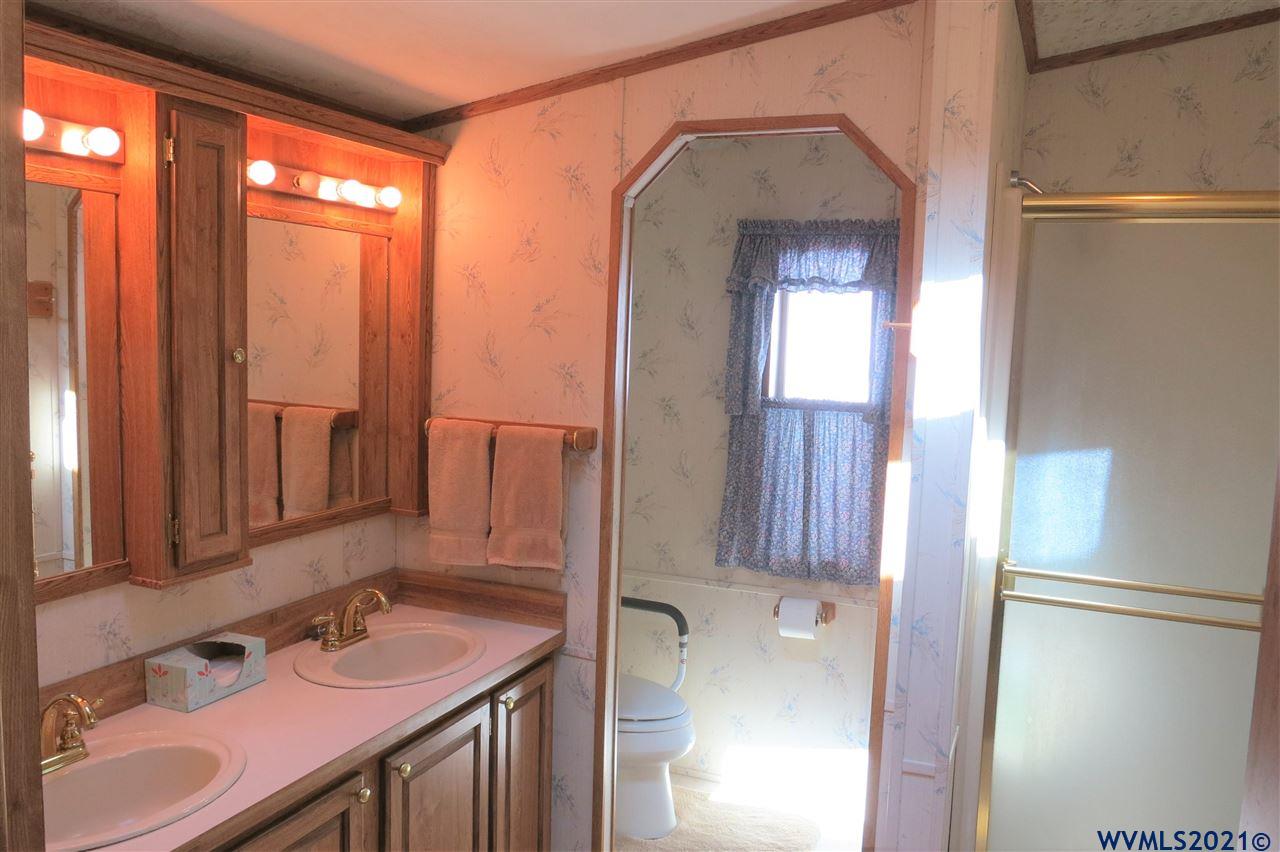 2610 Reuben Boise Road Dallas, OR 97338 - Photo 11 of 37