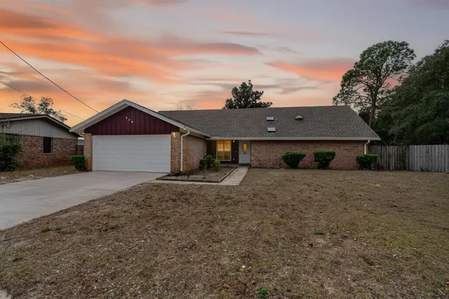 $399,900 | 820 Laurel Drive, Fort Walton Beach, FL 32547