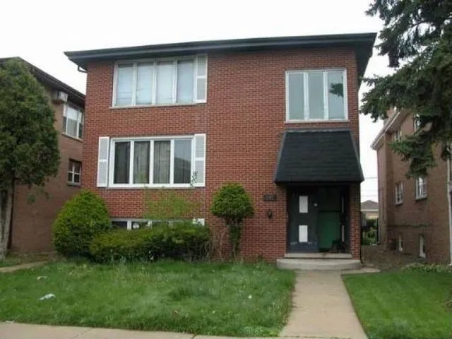 $1,075 | 283 Yates Avenue, Unit 2S, Calumet City, IL 60409