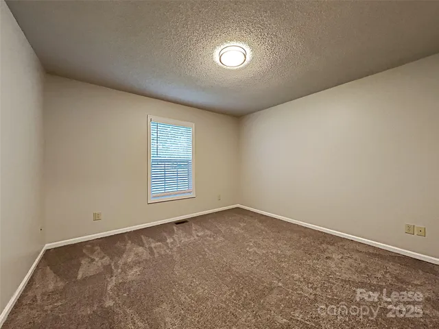 $1,945 | 717 Emerson Drive, Mooresville, NC 28115