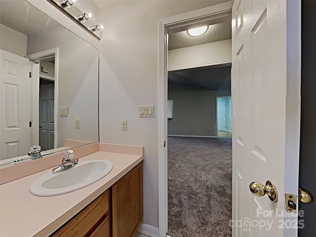 $1,945 | 717 Emerson Drive, Mooresville, NC 28115