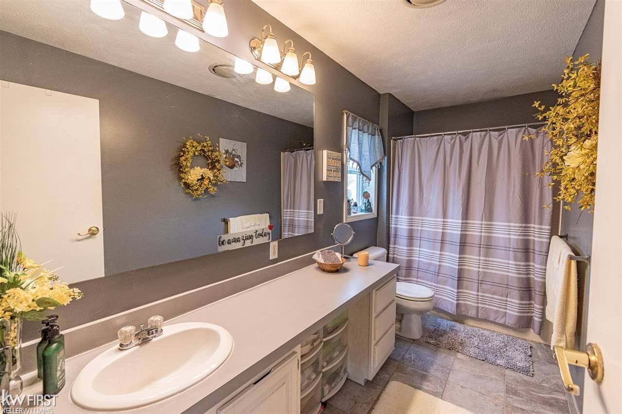 5430 North Gale Road Davison, MI 48423 - Photo 34 of 48 50042626-51.JPG