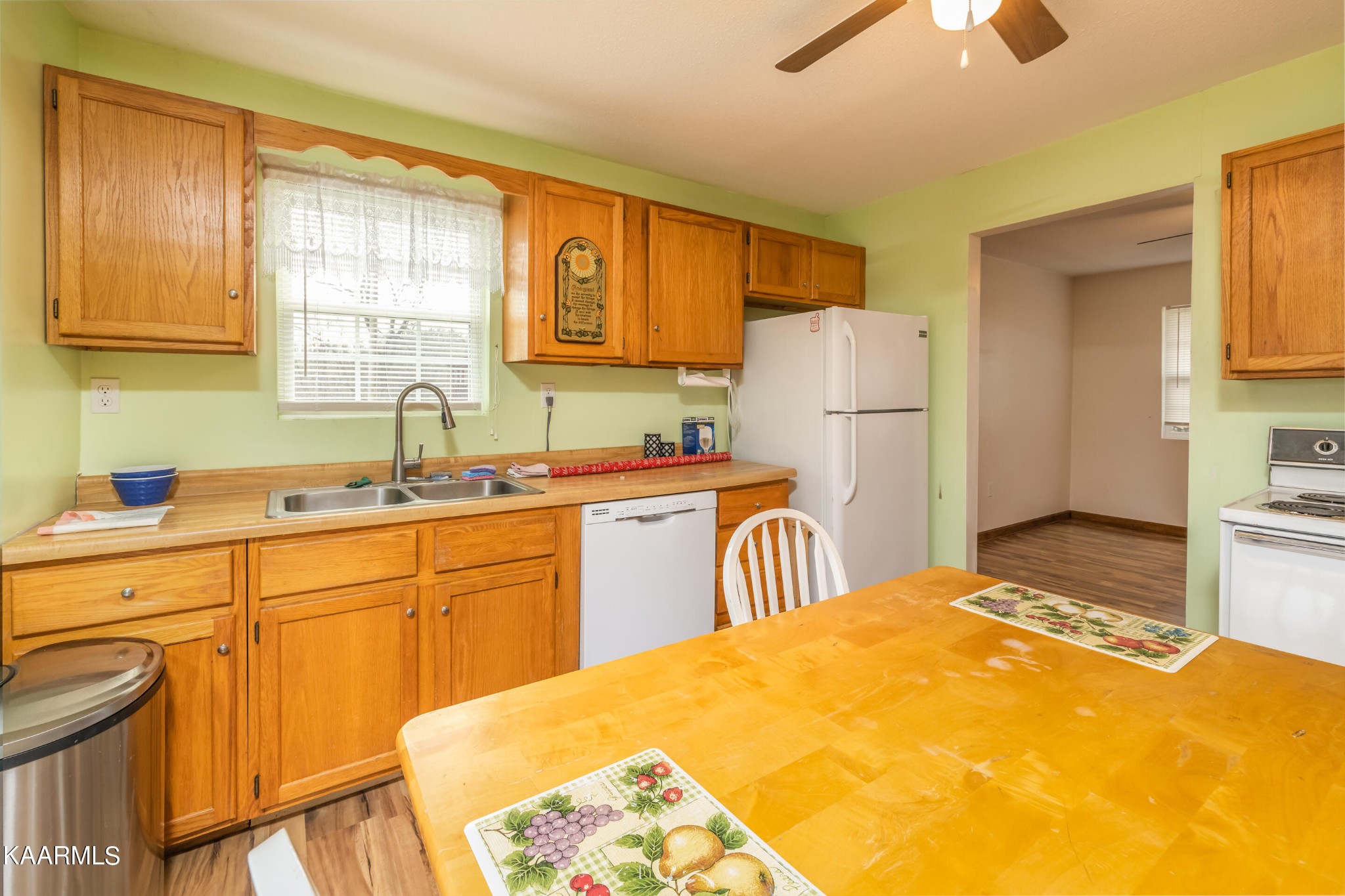 1844 Oak Grove Road Rocky Top, TN 37769 - Photo 7 of 27 Gallery Image 7