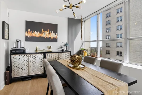 $3,400 | 655 West Irving Park Road, Unit 1101, Chicago, IL 60613