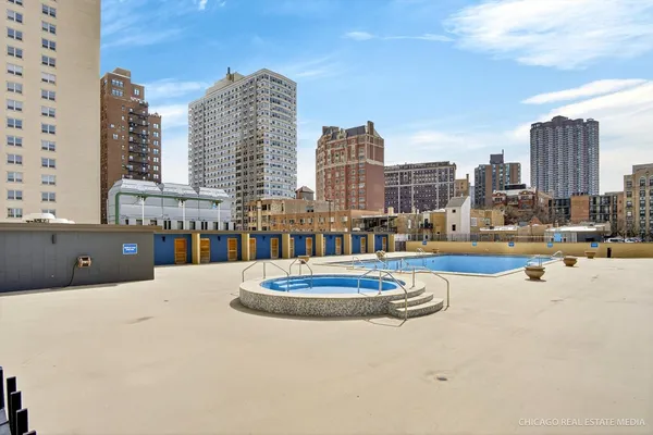 $3,400 | 655 West Irving Park Road, Unit 1101, Chicago, IL 60613