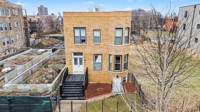 $699,500 | 5169 South Michigan Avenue, Chicago, IL 60615