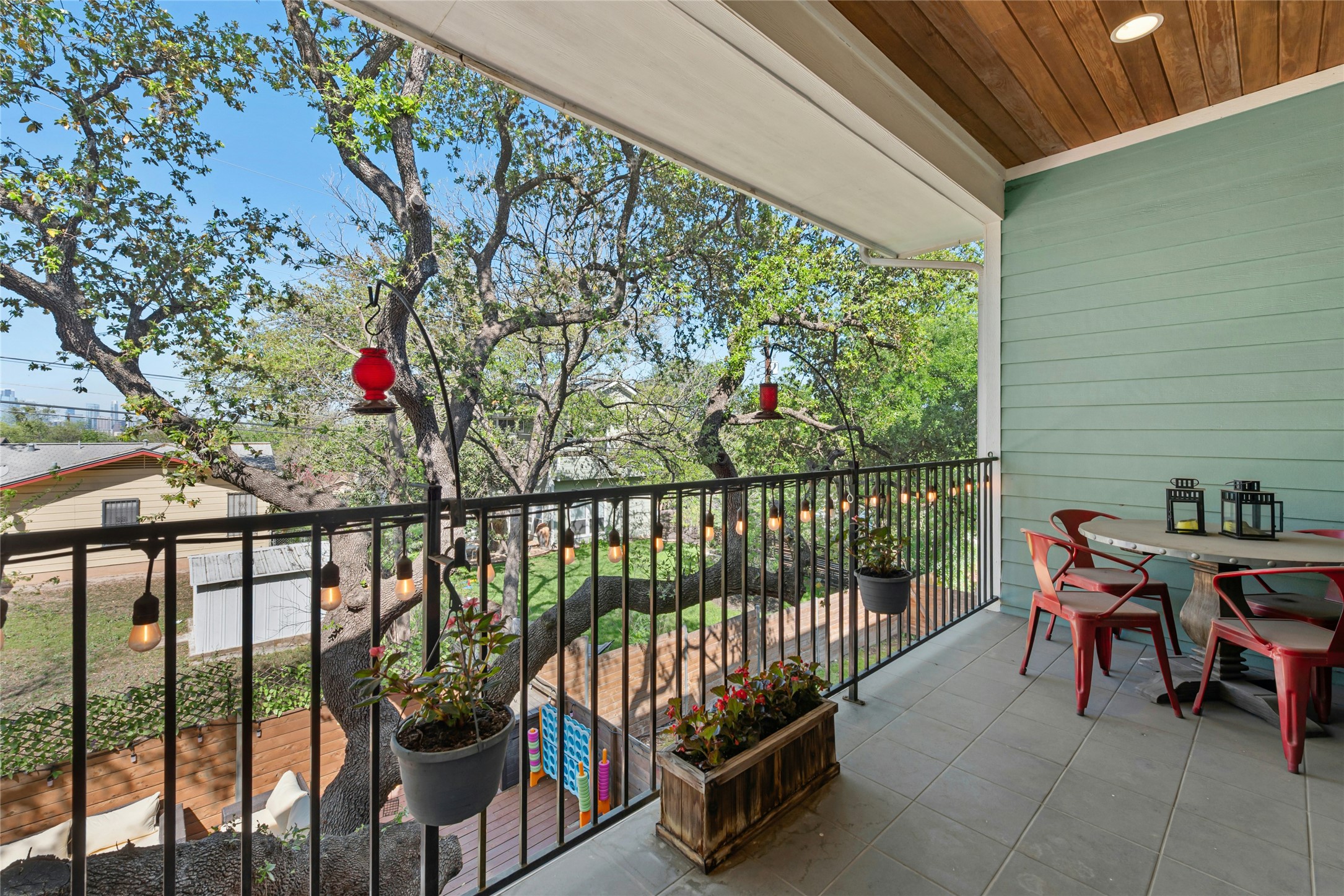404 West Alpine Road, Unit 17 Austin, TX 78704 - Photo 35 of 35 View of balcony