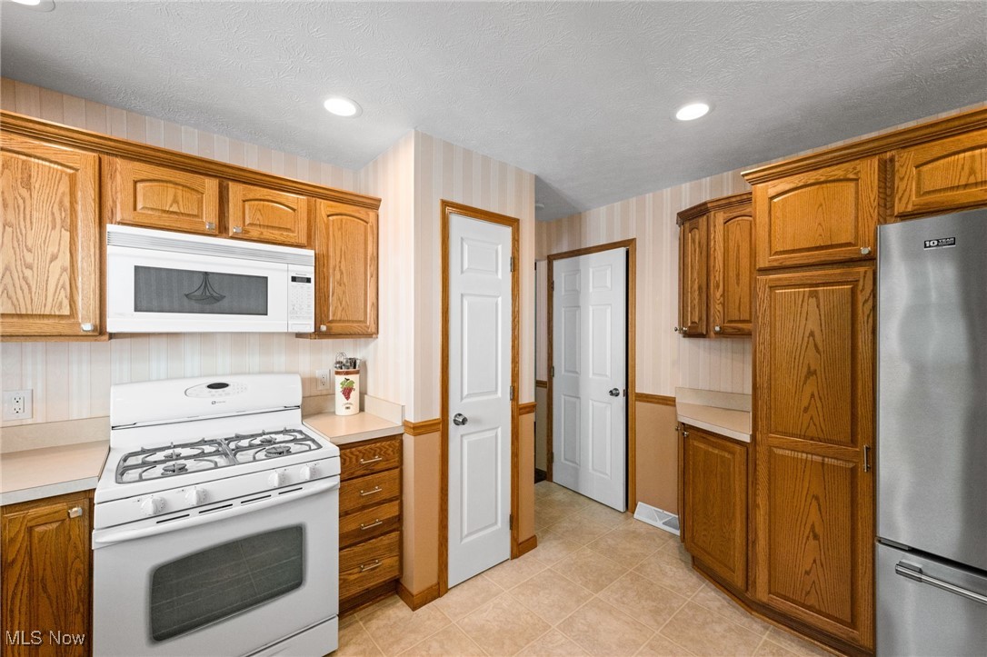 9755 Ridgeview Trail Mentor, OH 44060 - Photo 13 of 41 Gallery Image 13