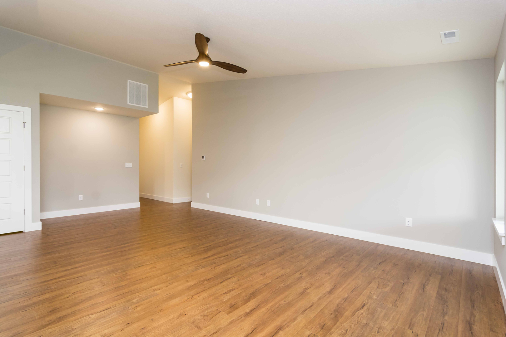 403 Corey Lane Champaign, IL 61822 - Photo 4 of 32