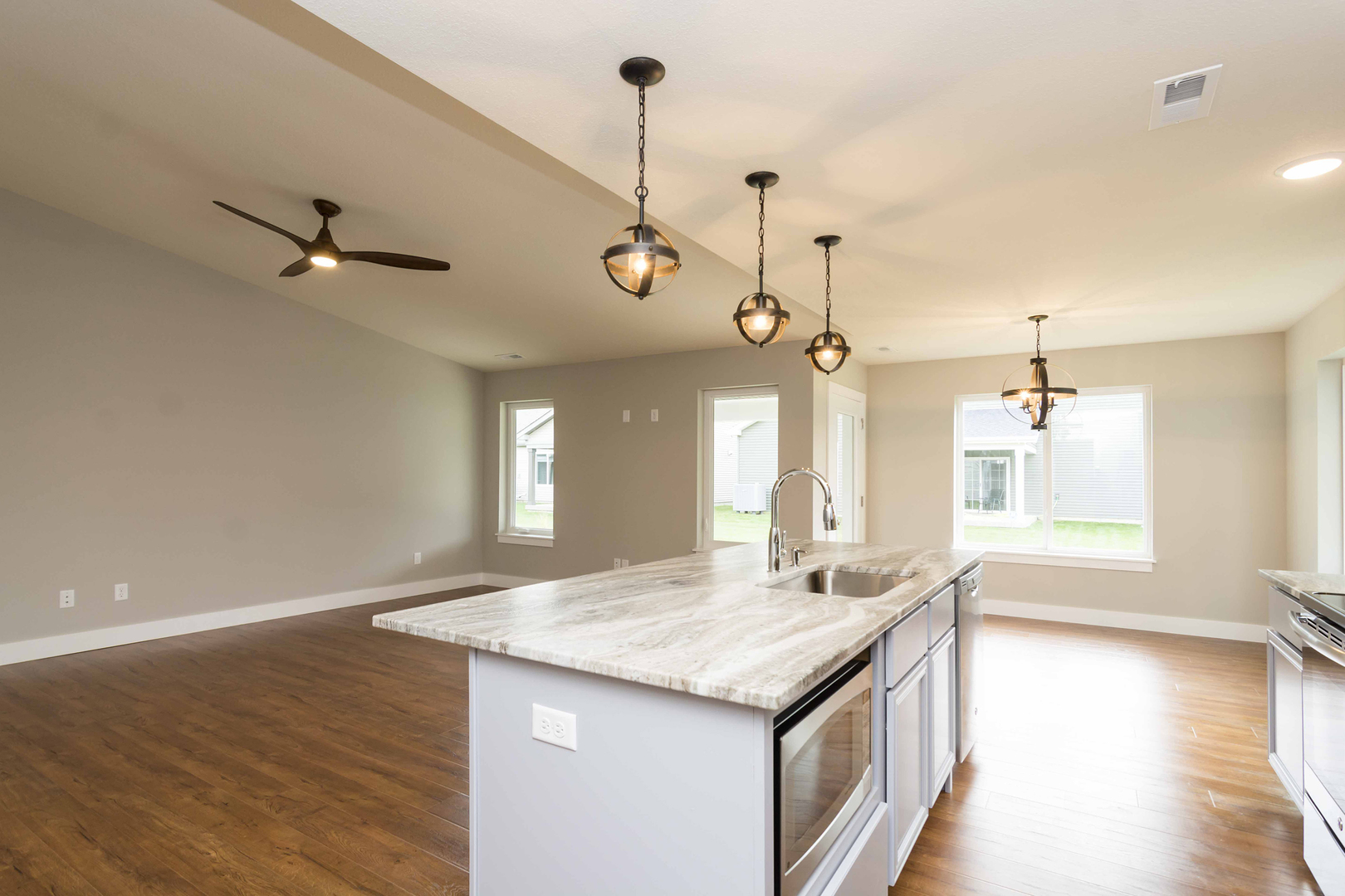 403 Corey Lane Champaign, IL 61822 - Photo 7 of 32