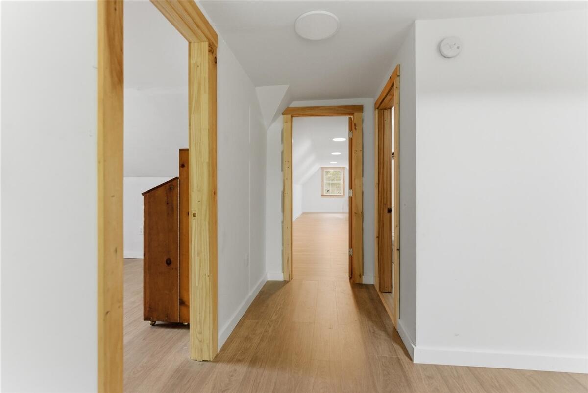 139 Lloyd Road Anson, ME 04911 - Photo 58 of 91 Second Floor Hall