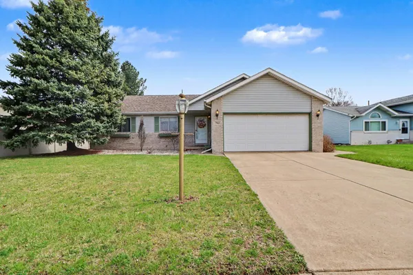 $319,900 | 702 Admiral Drive, Chesterton, IN 46304