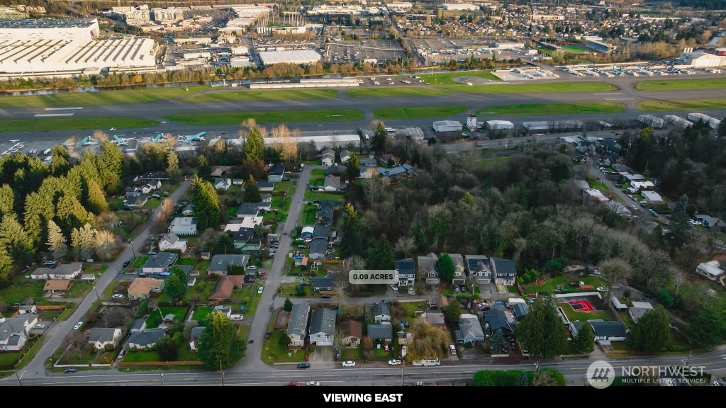 672 Lind Avenue Northwest Renton, WA 98057 - Photo 15 of 25 a view of a city